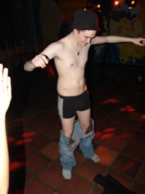 you can leave your hat on.......dadadadada
