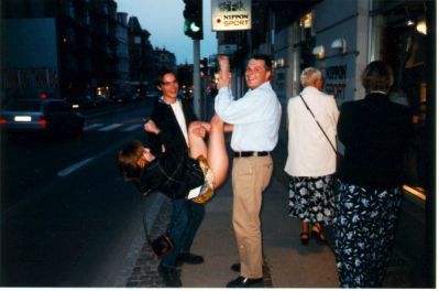 Henrik Bielefeldt og Peter Schumann vender bunden i vejret på formanden
