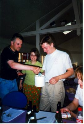 Konventet sluttes af med en indsamling til jesus
