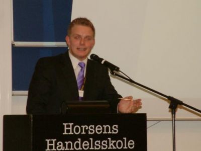 Mark fra Århus er også oppe og sige ord
