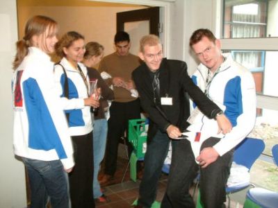 Den nyeste mode prøves af
