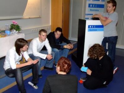 Den nye bestyrelses samlet for første gang
