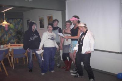 Håndtegn kastes i flæng
