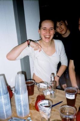 Sent på aften, men der er stadig gang i Cecillie
