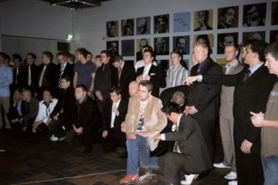 og til at synge for dem
