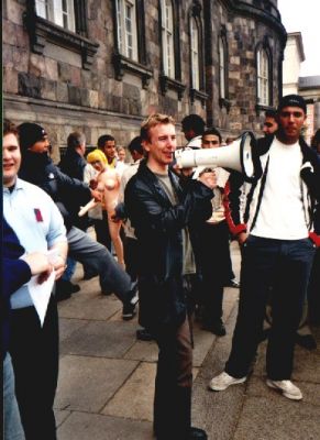 Så er Dan klar til demoen
