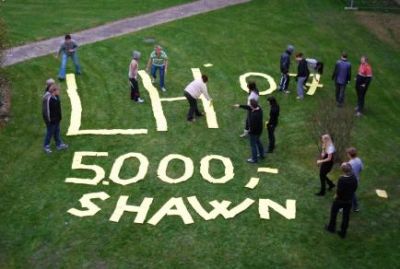 Shawn er ved at varme op til lønforhandlingerne?
