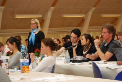 og der spørges flittigt
