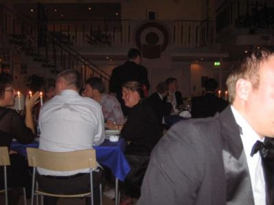 Et kig udover salen her blandt andet med Karin
