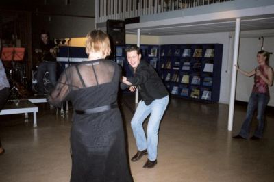 Ballet er åbent, Fornø og Corneliussen er straks på dansegulvet
