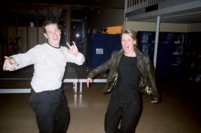 Hvilket bliver for meget for Nicolaj og Betina der overtager gulvet
