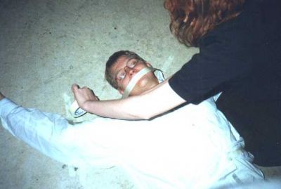 Og siger ikke et ord.....
