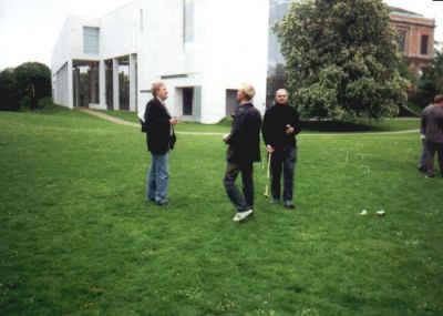 Så er vi på kroketbanen - de fleste har dog heldigvis ingen køller
