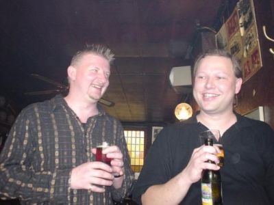 Det kan man til gengæld ikke sige om dirigenterne, de er gået i baren!
