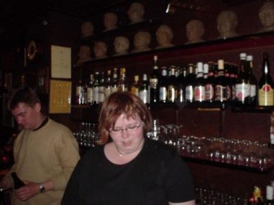 Imens Berit starter i baren
