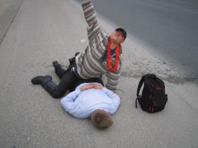 Folket har lagt organisationssekretæren i benlås
