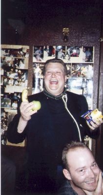 Og er tydeligvis glad for at juniorklubben har taget hans frugtelige idé op
