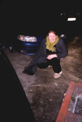 Helene pisser op af Big Brother huset
