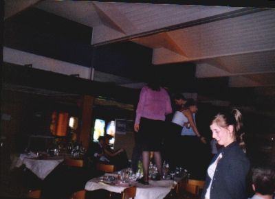 Og andre på bordene
