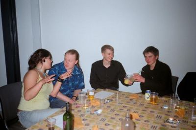 Festen er i gang, her blandt andet Lean og Mathias
