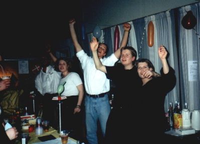 Der er gang i baren
