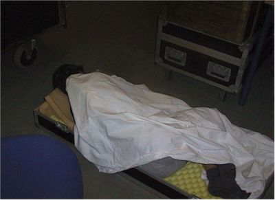 Søndag: Sovning alá diskotek - vi kan anbefale en luftmadras!
