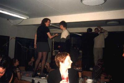 Og der må danses på bordene....
