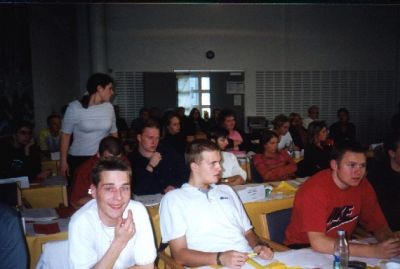 Salen fra den ene side
