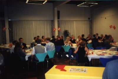 Et kig ud over festsalen
