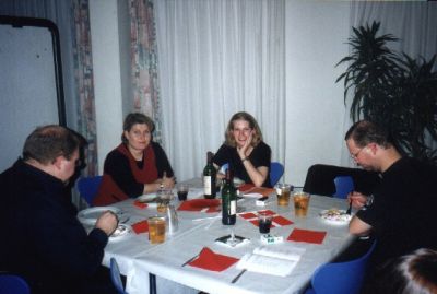 PG bordet får også lidt mad
