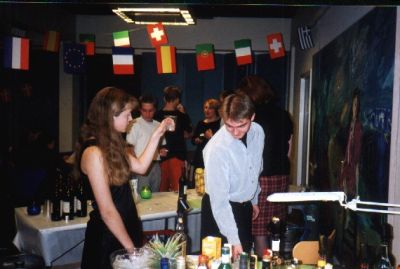 Så har Christian og Stine åbnet baren
