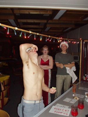 De sidste tequilaer bliver indtaget i baren og rekorden er hjemme!
