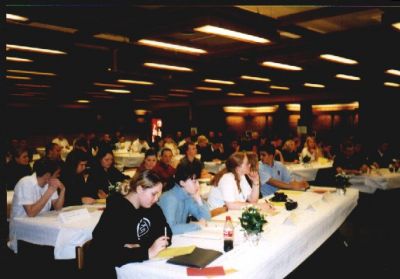 Og nu med deltagere i
