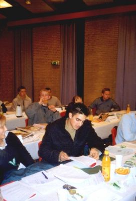 Tude Sonny (også kendt som næstformand Shawn)
