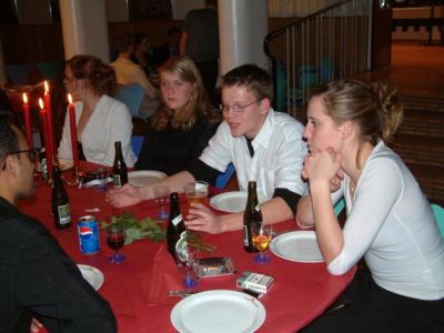 Men der er heldigvis stadig øl på bordet
