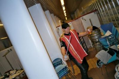 Folket har fået aftendress på
