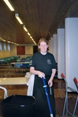 Og Helene skal lige ha vasket de sidste gulve
