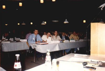 Et kig ned over FU-bordet med Mark, Lisbeth, Malene, Thomas og Martin
