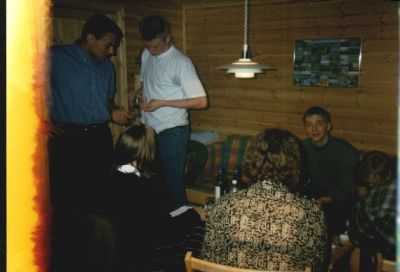 Festen fortsatte i FU-hytten
