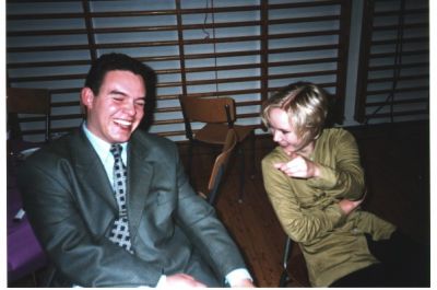 Og PG'erne morer sig..
