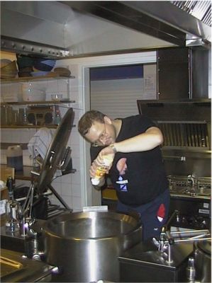 Synes du også maden smagte lidt meget af mayonnaise?
