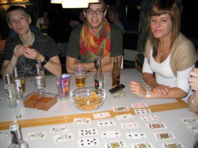 også ved det her bord
