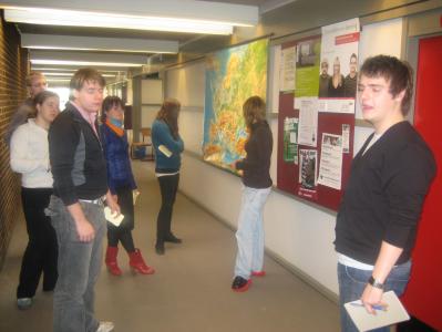 Her har han dog bevæget sig ud på gangen
